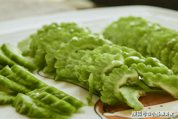 什么蔬菜降肝火最好 d0f5fa806271411381186466c48d83f7.png