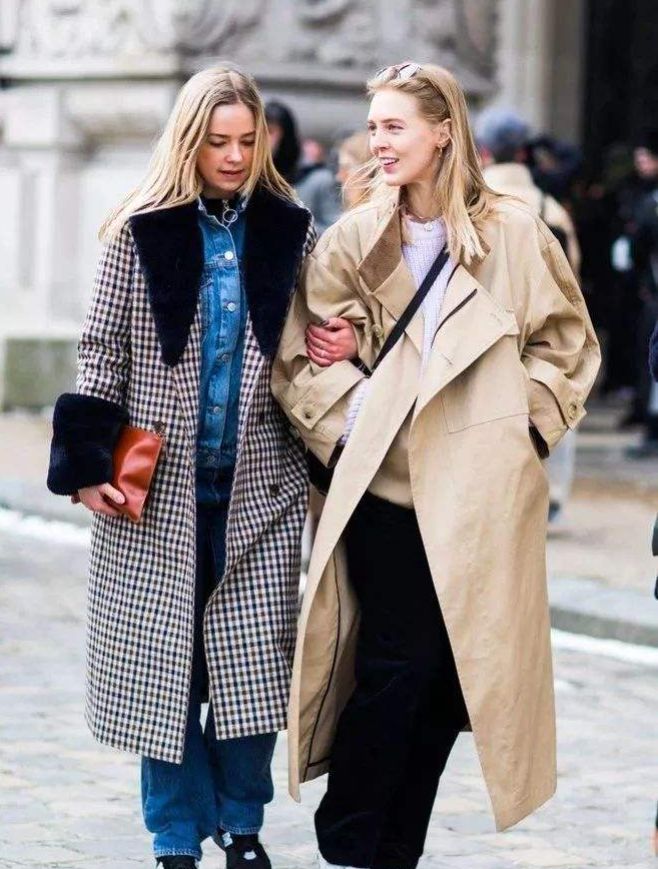 细节 四五十岁女人，如果被廉价感“内搭”拉低气质，外套再高级也没用