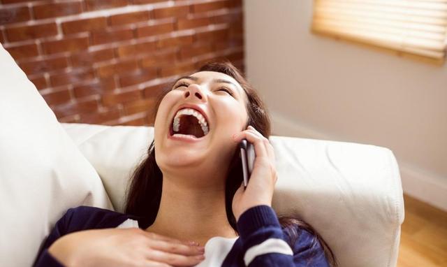 因为|爱酒者，若有“1黄、2臭”，可能是肝脏已受损，劝你早查肝CT