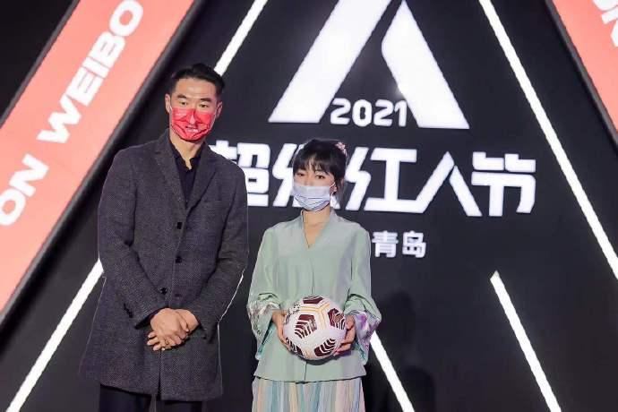 舞台|百位大V集结青岛星光闪耀!微博2021超级红人节热闹来袭!