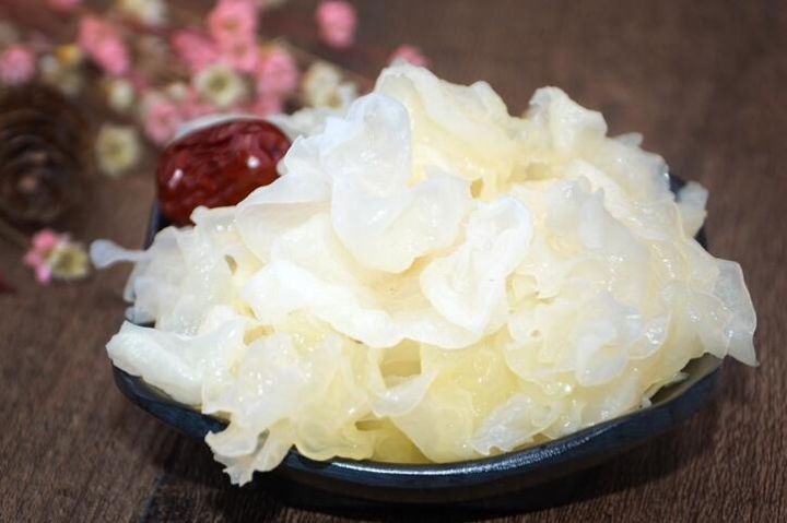 气色皱纹“害怕”的4种食物，女生常吃，助于滋润肌肤，养气色