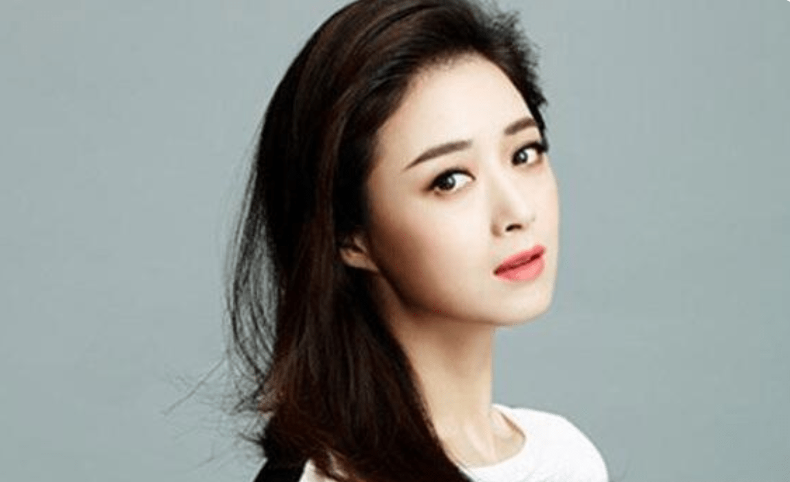 演技|蒋欣为啥演不了主角?配角演一个爆一个,会是演技的问题吗