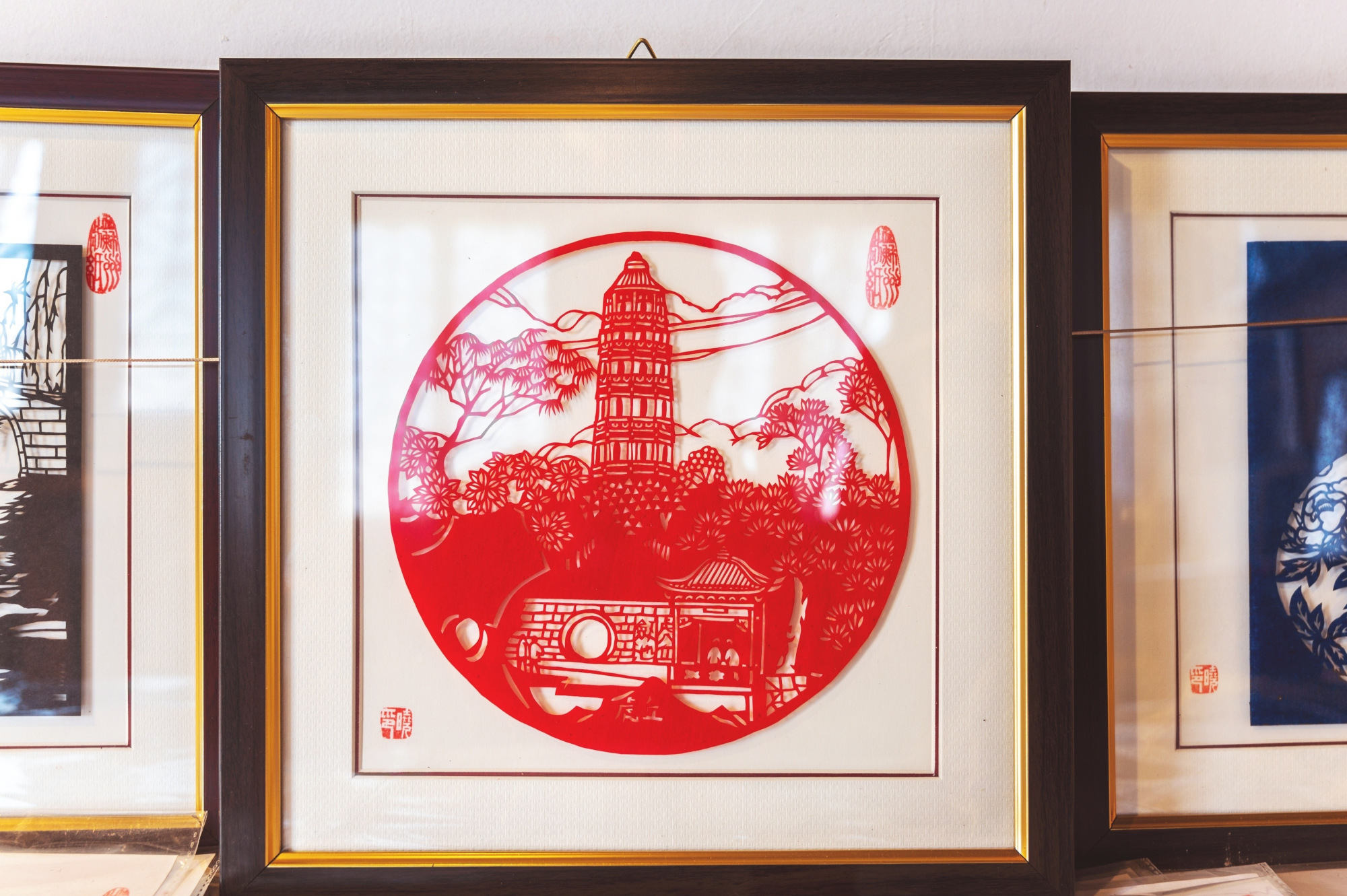 探访苏州虎丘景区,不为那千年秘密,藏于此的非遗原来可以这么美_剪纸