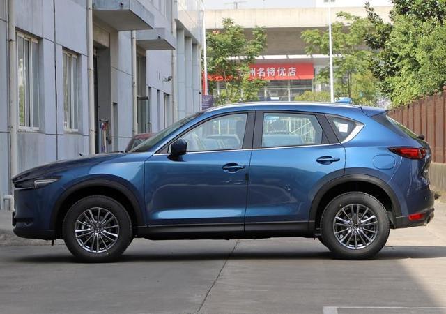 开过斯巴鲁xv 又换马自达cx5 车主 八个字 空间 后排 设计