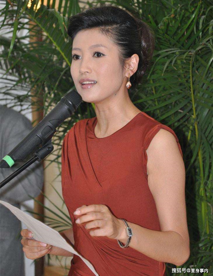 新“国脸”刚强:暗恋春妮11年,41岁为娶心上人接受“霸王条款”_蒋虎_小孩子_卫视