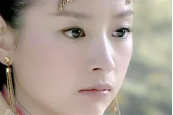 飞刀|董洁最经典的5个角色，祝英台上榜，冷清秋惊艳，她美到窒息