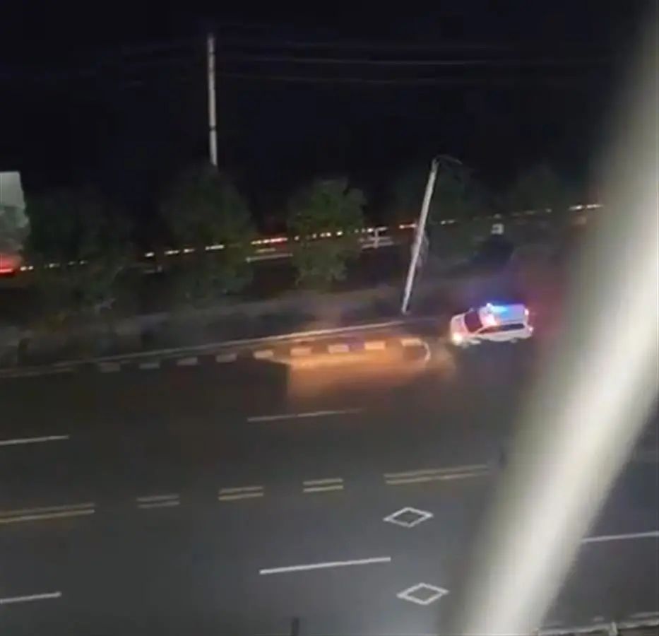 极目新闻直播视频下载 2ee76c4d9fd643cd9adb294528ea23f9.jpeg