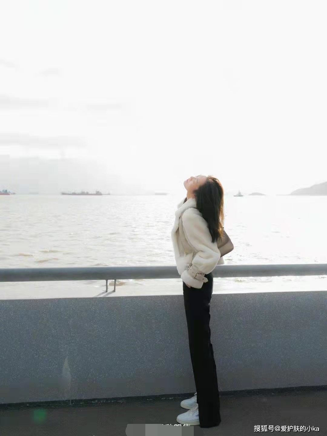 身材 刘雯衣品没得挑,穿长款大衣有大姐大气场,不愧是模特里的top