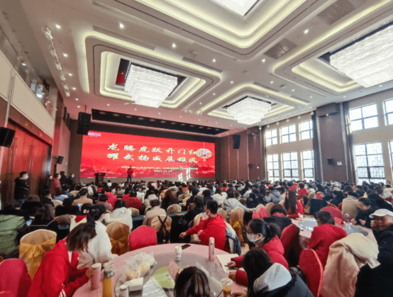 葡萄|金恪产业版图系列报道 | 新疆故事:罄玉在博斯腾湖畔起舞