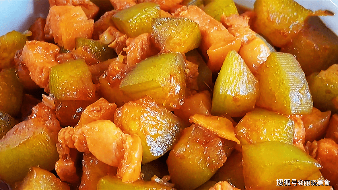 炒肉丝|冬天干燥易上火,多给家人吃这11道降火菜,润肺降燥,常吃少生病