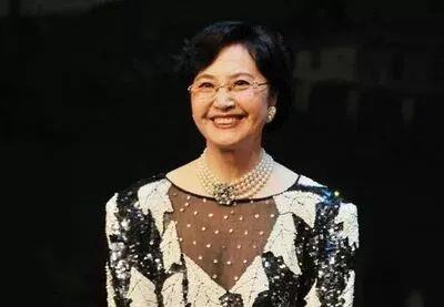 杨春霞|《西游记》“白骨精”近照，77岁仍气质优雅，为传承国粹鞠躬尽瘁