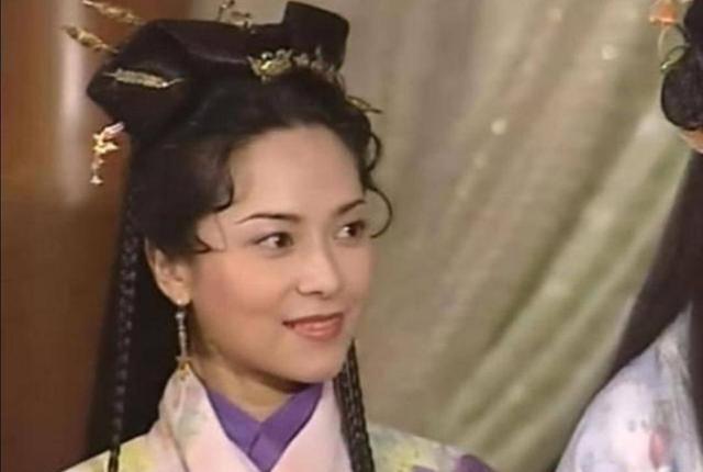 因为|从传奇港姐到“过街老鼠”,郭羡妮如何把大好前途“作没”的?