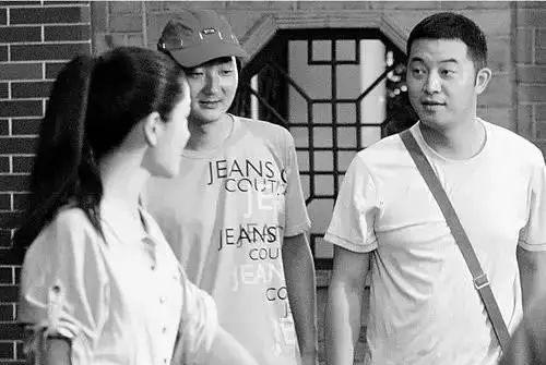 因为|与沙溢结婚9年，为家庭放弃事业，胡可为何当众哭诉后悔结婚了