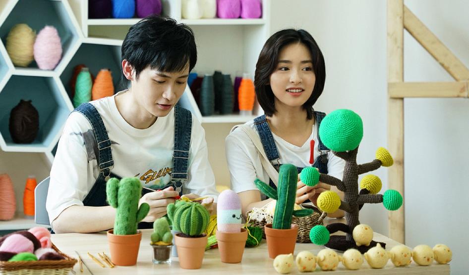 校园|沈月新剧播出，颜值虽不如章若楠，演技却让人耳目一新