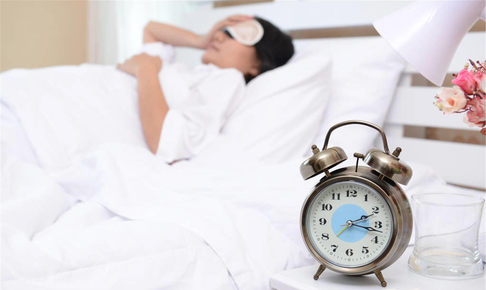 睡眠|晨起时,若身体出现3个表现,或是疾病的信号,请及时干预