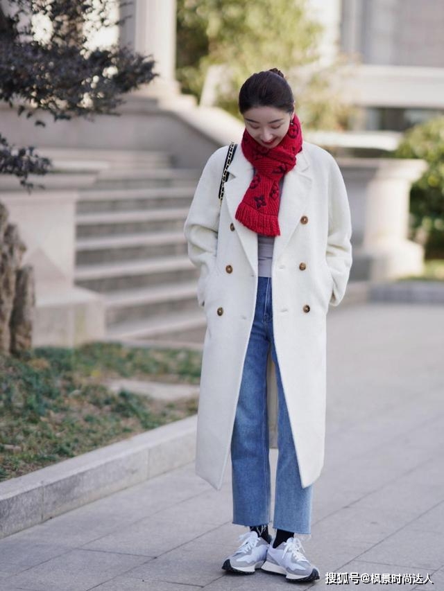 身材 初冬的正确打开方式，“大衣＋裤子”才是王炸cp，时髦保暖又利落