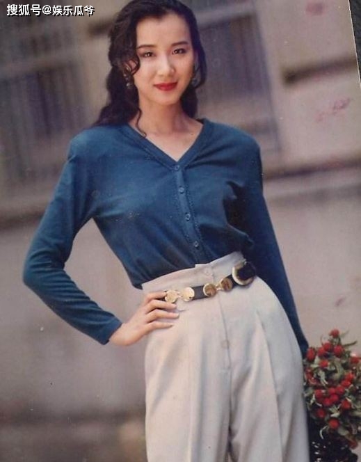 后遗症这些同龄女星都曾是绝世美人，有人整容后遗症像妖怪，有人美到老