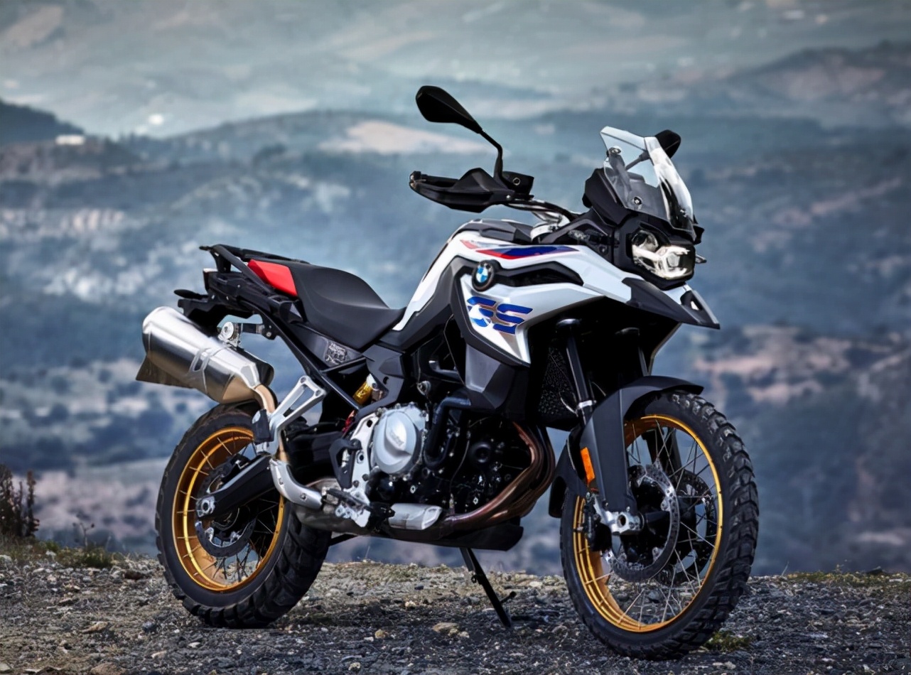 动不动就是800cc排量4秒加速摩托车真的需要这么大排量吗