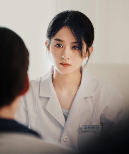 演技|迷雾剧场有救了，赵丽颖新剧上线豆瓣满屏五星，最大功臣却是他？