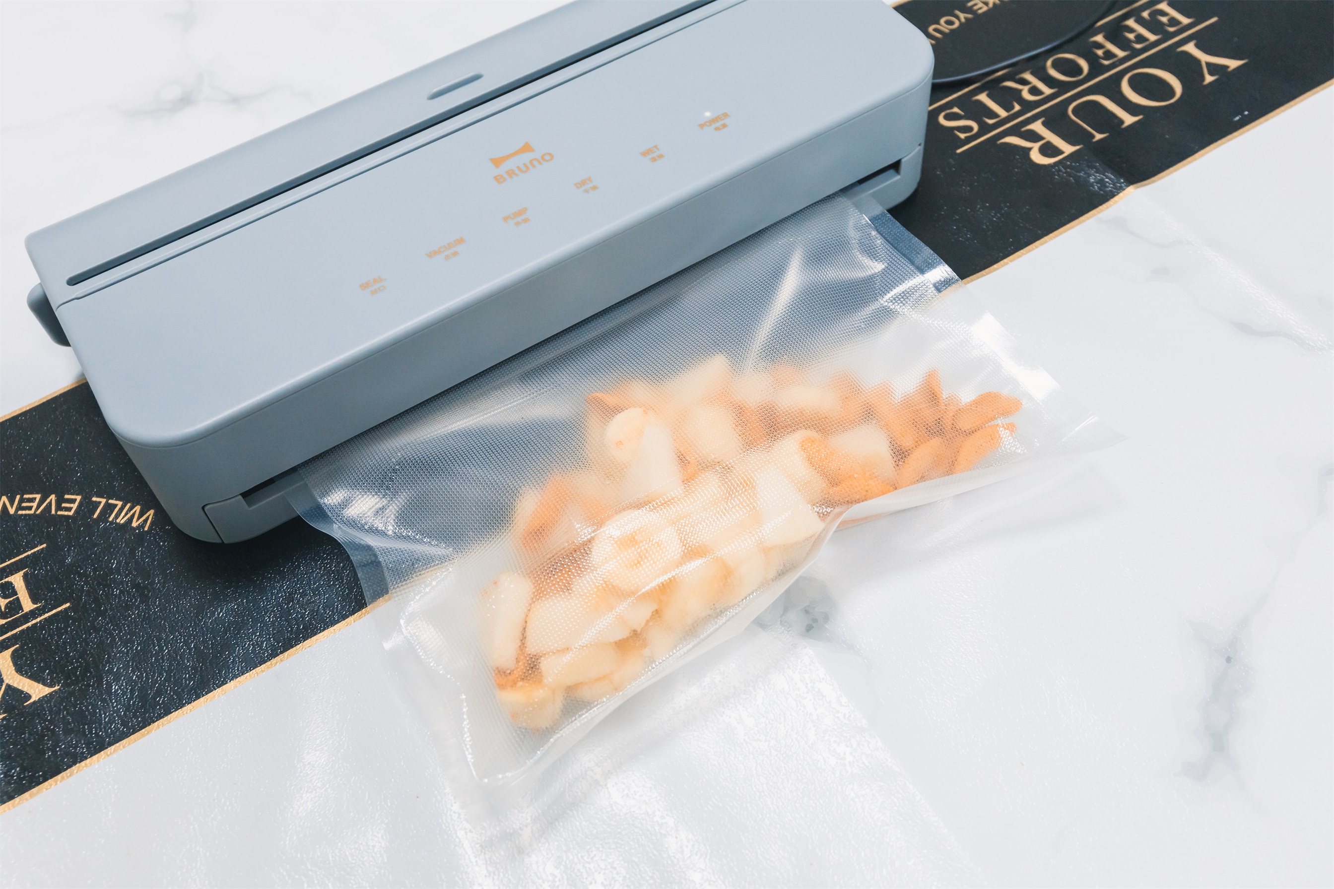 美食小帮手 日本bruno全自动家用抽真空保鲜封口机 对浪费说不 食物 冰箱 功能