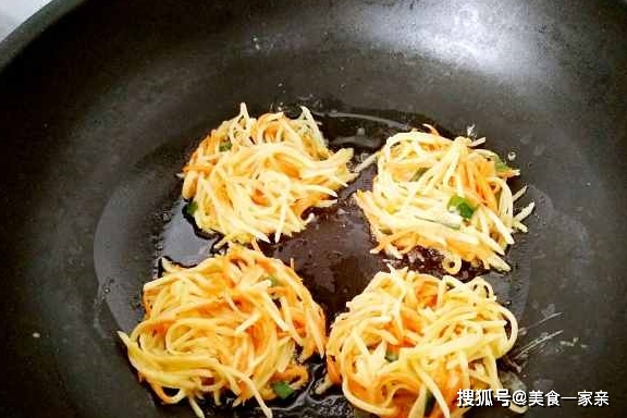 蔬菜|这种菜做饼，早餐吃它等于吃50个苹果，吃3天都不腻，香软营养