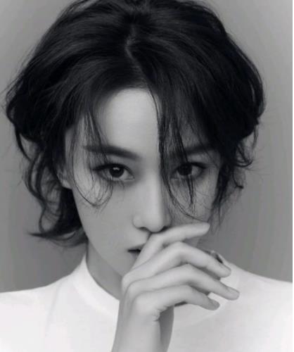 长发短发丑,长发才是王道?别逗了,这10个女星教你什么是可盐可甜