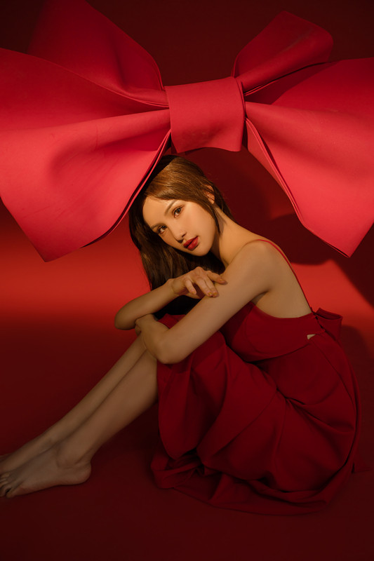 世界小姐北部赛区冠军张一禾受邀时尚北京杂志专访