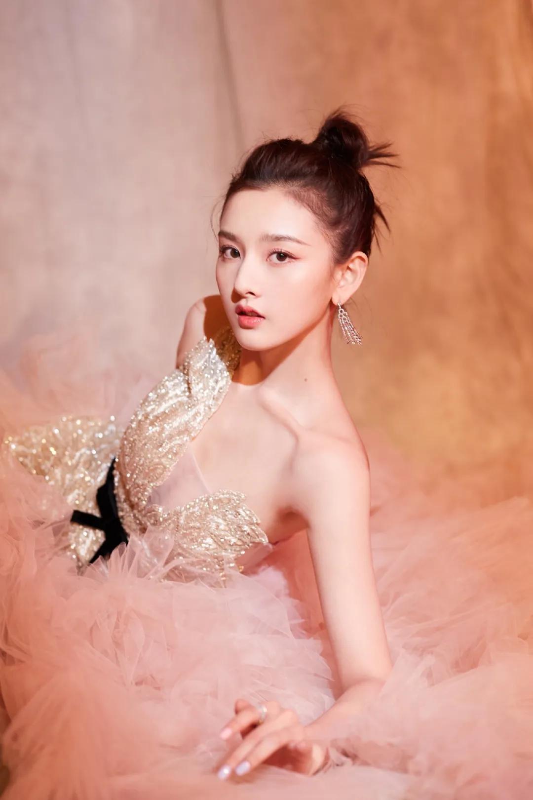 面的看完韩圈红毯,才知道女明星的生图有多内卷!