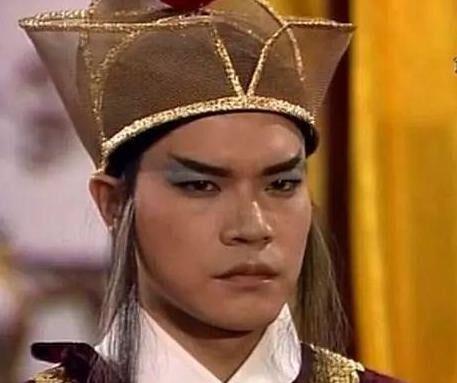 原创四大癫王洪朝丰与富婆相恋10年被抛弃今精神失常进佛门清修