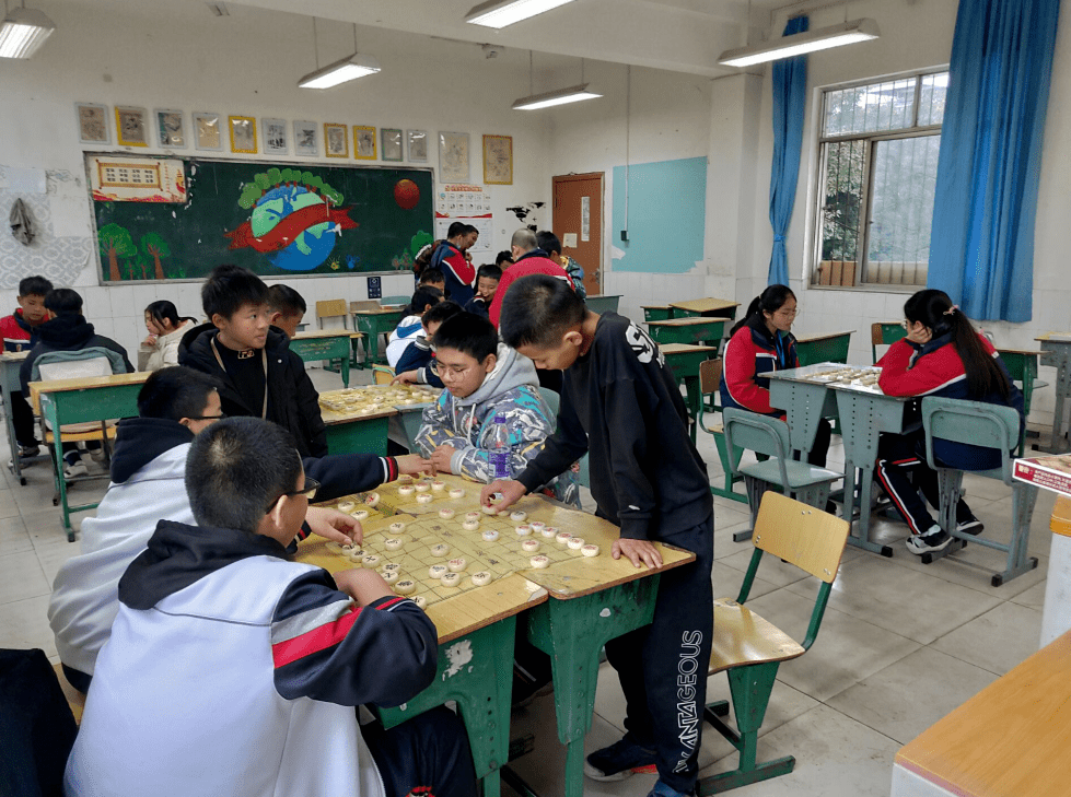 成都市青白江中学校开展课后延时服务特色活动