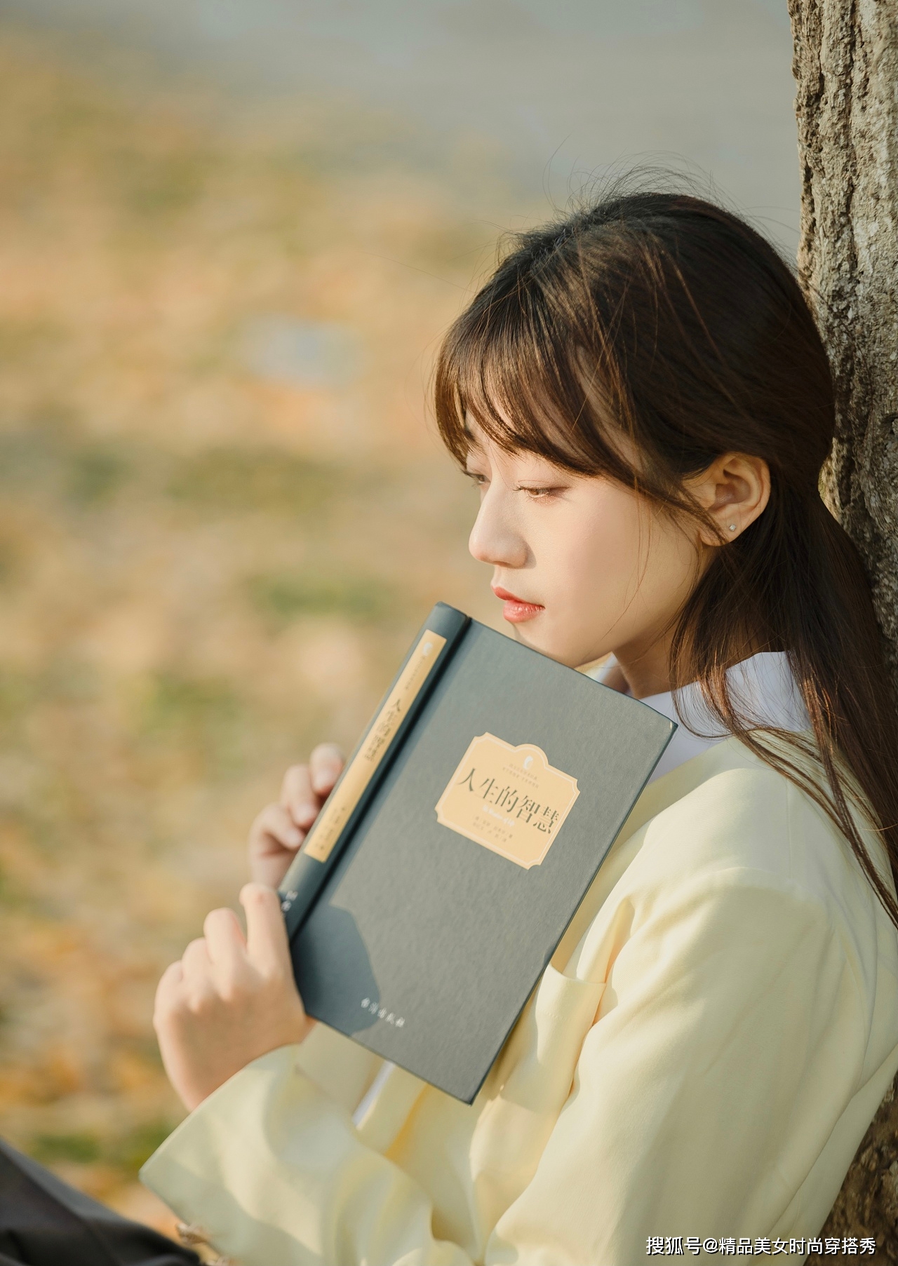 米色 甜美减龄的学院风穿搭,超级适合小个子的女生穿着,元气满满