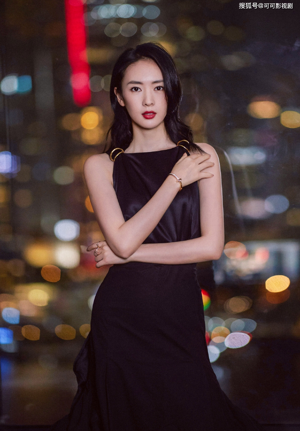 "小章子怡"童谣性感高清写真,优雅迷人,尽显东方女性魅力