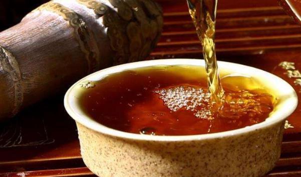 人体|黄酒是世界上最古老的酒类之一，来看看它的具体功效有哪些！