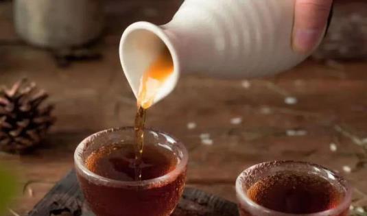 人体|黄酒是世界上最古老的酒类之一，来看看它的具体功效有哪些！