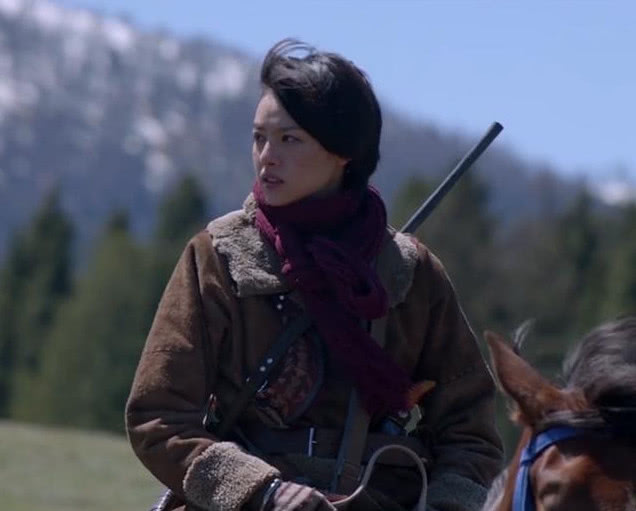 因为|19岁被成龙选中，主演电影亏损7个亿，至今还在三四线