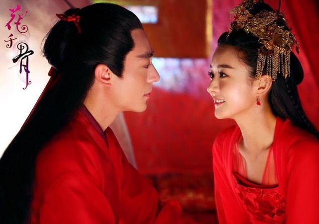 传统 有一种惊艳，叫当红女星穿上红色嫁衣，每一个都想叫娘子！