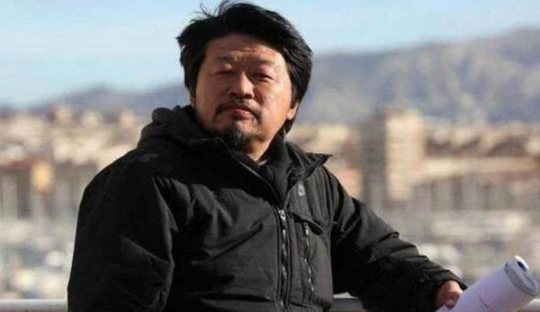 佳作|捧红靳东和王凯，王凯下跪感激知遇之恩，自己却一直默默跑龙套？