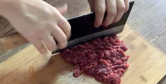 做法|饼的新做法,手不沾面筷子一搅,外酥里软,我家孩子天天当早餐