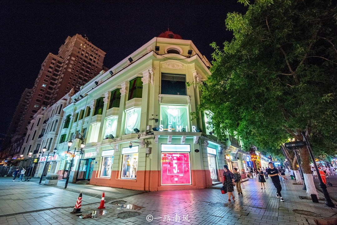 景区|哈尔滨市区免费的4A景区，夜景梦幻迷人，很多游客来打卡