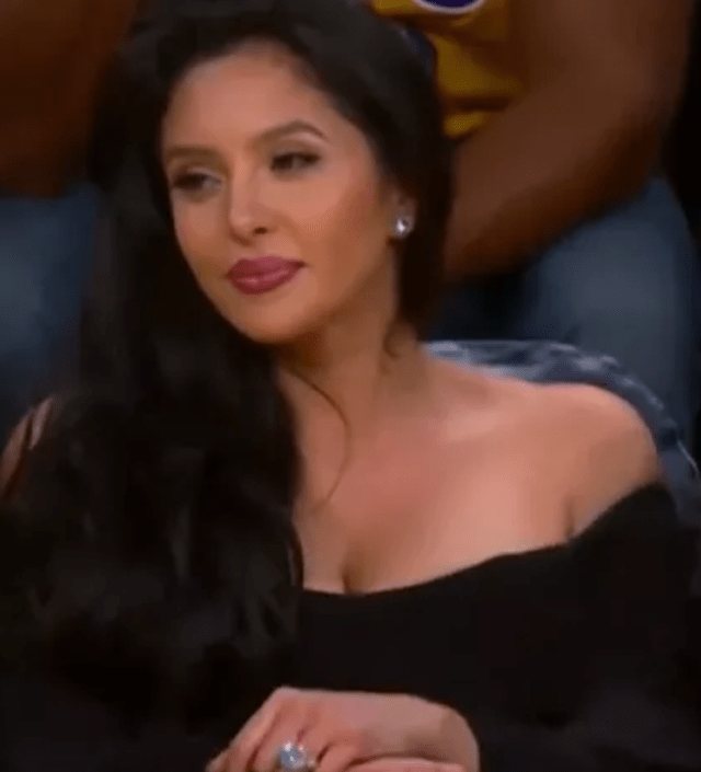 深夜发文想念科比,球衣退役4年整,三女儿长大了_比安卡_娜塔莉亚_照片