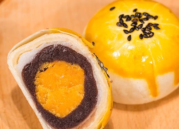 蛋黄酥|闺蜜每次嘴馋,都选这5种零食,味美好吃却不贵,果然是高级吃货