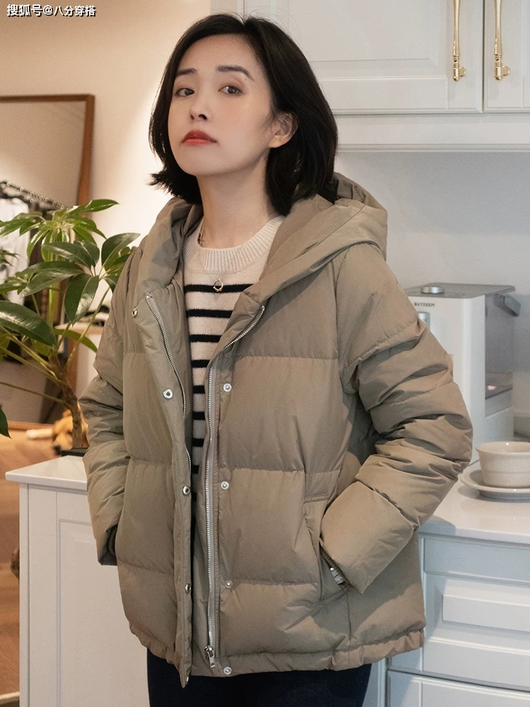 下半身 冬季穿搭在精不在多,试试这些简单舒适的羽绒服,日常实用又洋气