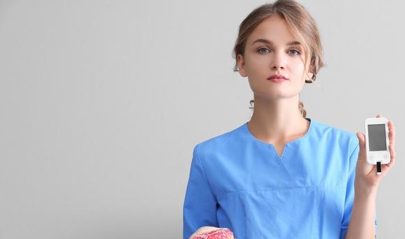 空腹|一个人的正常血糖是多少，不管体重多少，不超过这个范围都算正常