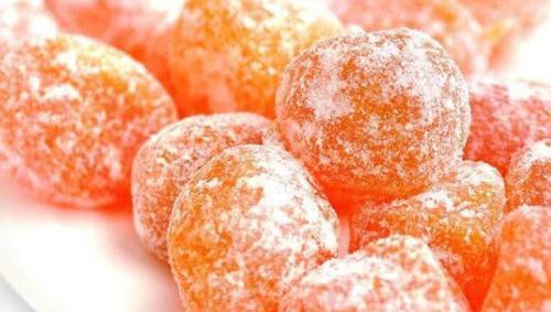 金桔|女生不想“大肚腩”?这4种零食常吃,轻松“掉肉”瘦出小蛮腰!