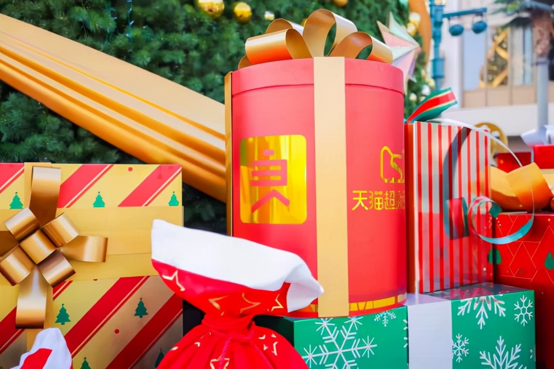 品牌|高端零食良品铺子联袂环球影城 共同点亮新年演绎品质生活方式