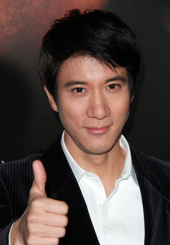 田朴珺疑似力挺王力宏,章泽天疑似力挺李靓蕾,吃瓜群众怎么看?