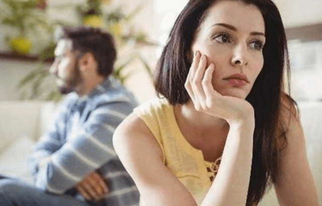 解读梦境，女人梦见老公独自用餐，为何被排除在外？