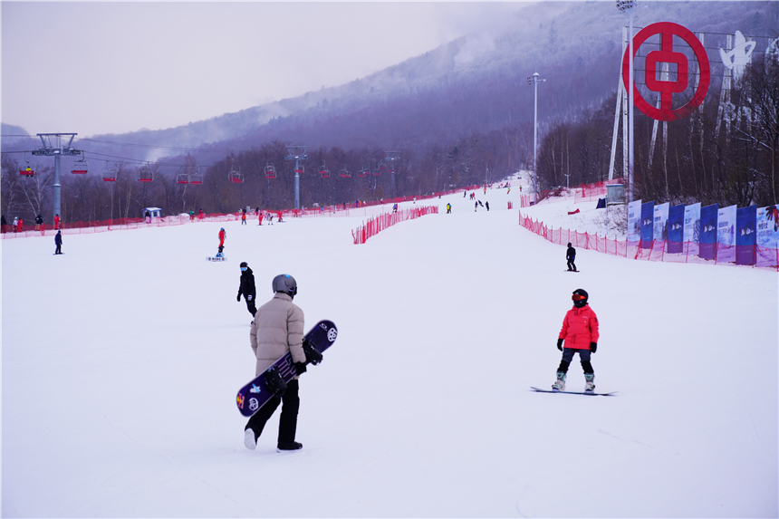 阿什|雾凇仙境，滑雪天堂，解锁吉林市的N种玩法，让这个冬天与众不同