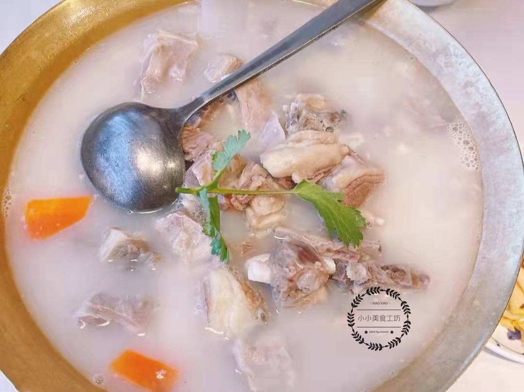 ??肉白奶是什么位置