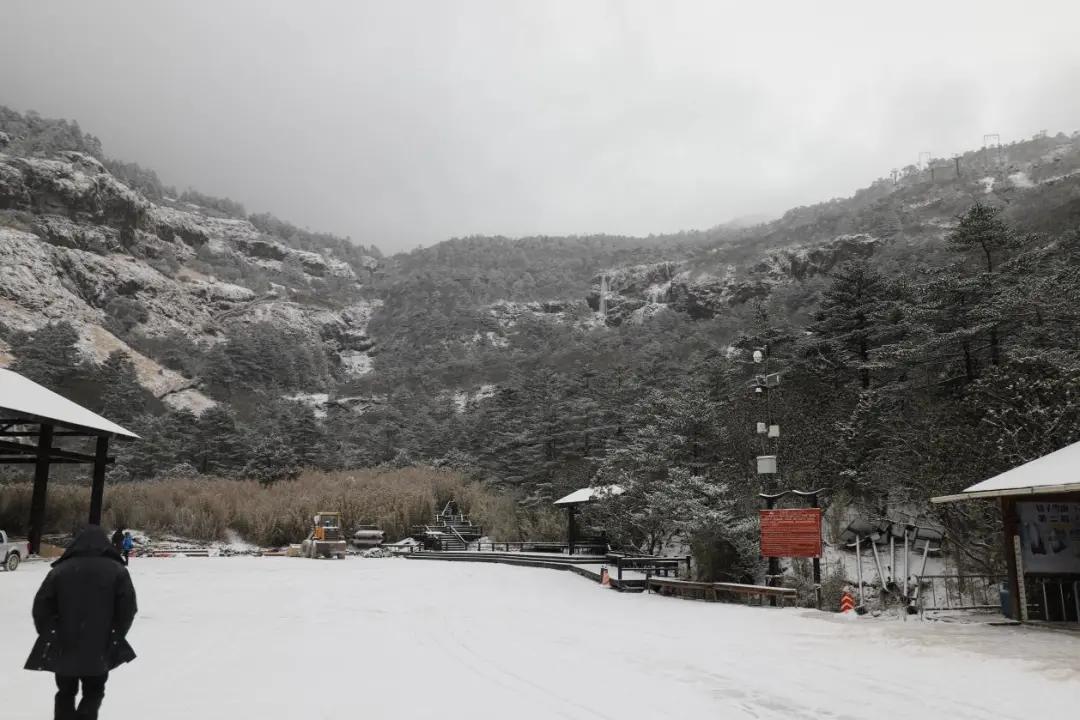 积雪|昆明、大理下雪了！周末云南大部雨雪降温齐发货，局地下降8～10℃！